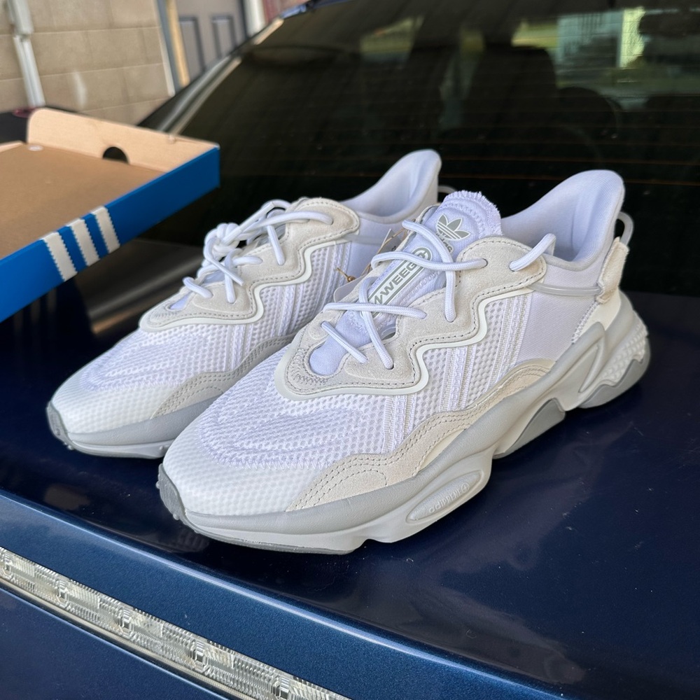Adidas Ozweego Sneakers